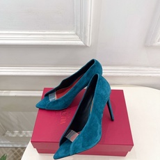 Valentino 华伦天奴 26𝐬𝐬2026春夏新品 REVELE绒面露趾高跟鞋 上新☑️————— Valentino 华伦天奴 26𝐬𝐬2026春夏新品 REVELE绒面露趾高跟鞋 上新☑️—————
