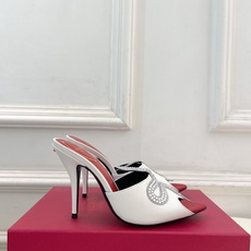 Valentino 华伦天奴 26𝐬𝐬2026春夏新品 COEUR VIPERE水钻蛇形高跟拖鞋 上新 Valentino 华伦天奴 26𝐬𝐬2026春夏新品 COEUR VIPERE水钻蛇形高跟拖鞋 上新