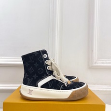 LV | 路易威登 26𝐬𝐬 🧡💚2026秋冬新品 顶级版本⚠️专柜主打最新秀款 LV TILTED LV | 路易威登 26𝐬𝐬 🧡💚2026秋冬新品 顶级版本⚠️专柜主打最新秀款 LV TILTED