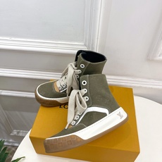 LV | 路易威登 26𝐬𝐬 🧡💚2026秋冬新品 顶级版本⚠️专柜主打最新秀款 LV TILTED LV | 路易威登 26𝐬𝐬 🧡💚2026秋冬新品 顶级版本⚠️专柜主打最新秀款 LV TILTED