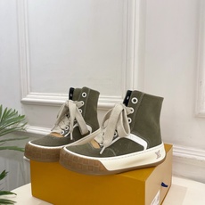 LV | 路易威登 26𝐬𝐬 🧡💚2026秋冬新品 顶级版本⚠️专柜主打最新秀款 LV TILTED LV | 路易威登 26𝐬𝐬 🧡💚2026秋冬新品 顶级版本⚠️专柜主打最新秀款 LV TILTED