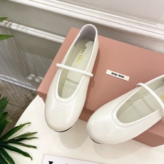 Miu Miu | 缪缪 26𝐬𝐬🖤2026早秋新品 专柜主打最新走秀款一脚蹬弹力带玛丽珍芭蕾舞鞋 火 Miu Miu | 缪缪 26𝐬𝐬🖤2026早秋新品 专柜主打最新走秀款一脚蹬弹力带玛丽珍芭蕾舞鞋 火