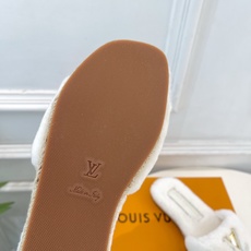 LV | 路易威登 26𝐬𝐬 🧡💚2026早秋新品 顶级版本‼️原版一致 专柜主打最新款 LV 麻绳底毛毛平底拖鞋 LV | 路易威登 26𝐬𝐬 🧡💚2026早秋新品 顶级版本‼️原版一致 专柜主打最新款 LV 麻绳底毛毛平底拖鞋