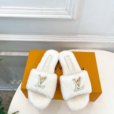 LV | 路易威登 26𝐬𝐬 🧡💚2026早秋新品 顶级版本‼️原版一致 专柜主打最新款 LV 麻绳底毛毛平底拖鞋 LV | 路易威登 26𝐬𝐬 🧡💚2026早秋新品 顶级版本‼️原版一致 专柜主打最新款 LV 麻绳底毛毛平底拖鞋