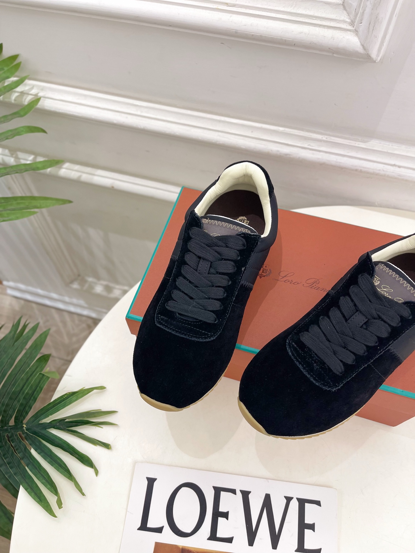 Loro Piana 乐悠翩雅 代购级别⚠️2026春夏新品 经典复古休闲运动鞋 ————————— LP是意大利顶级奢 Loro Piana 乐悠翩雅 代购级别⚠️2026春夏新品 经典复古休闲运动鞋 ————————— LP是意大利顶级奢