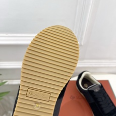 Loro Piana 乐悠翩雅 代购级别⚠️2026春夏新品 经典复古休闲运动鞋 ————————— LP是意大利顶级奢 Loro Piana 乐悠翩雅 代购级别⚠️2026春夏新品 经典复古休闲运动鞋 ————————— LP是意大利顶级奢