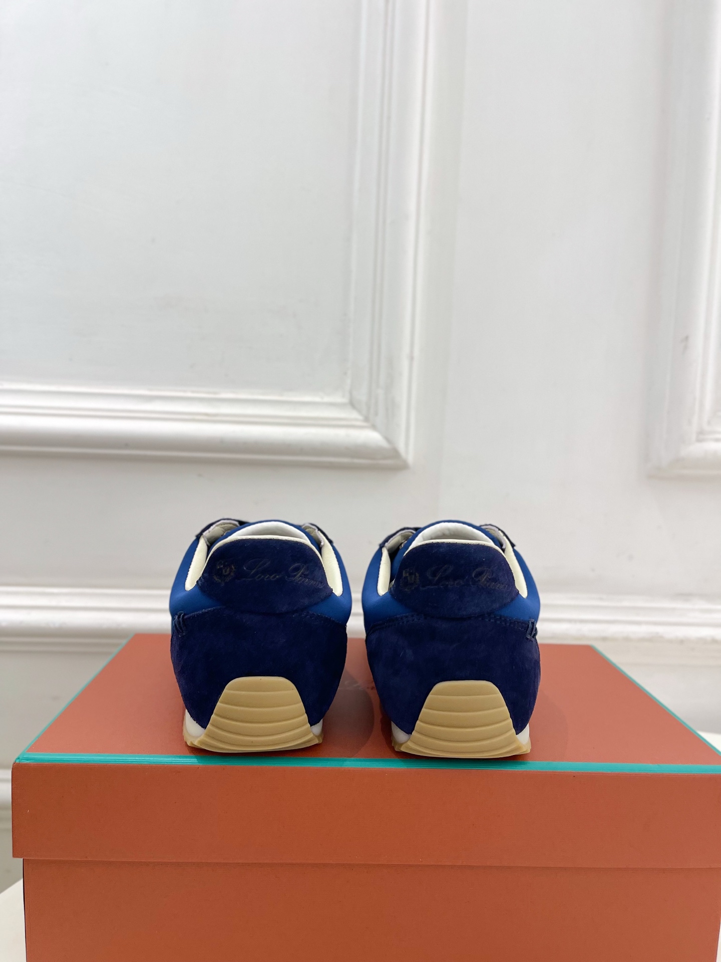 Loro Piana 乐悠翩雅 代购级别⚠️2026春夏新品 经典复古休闲运动鞋 ————————— LP是意大利顶级奢 Loro Piana 乐悠翩雅 代购级别⚠️2026春夏新品 经典复古休闲运动鞋 ————————— LP是意大利顶级奢
