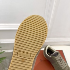 Loro Piana 乐悠翩雅 代购级别⚠️2026春夏新品 经典复古休闲运动鞋 ————————— LP是意大利顶级奢 Loro Piana 乐悠翩雅 代购级别⚠️2026春夏新品 经典复古休闲运动鞋 ————————— LP是意大利顶级奢