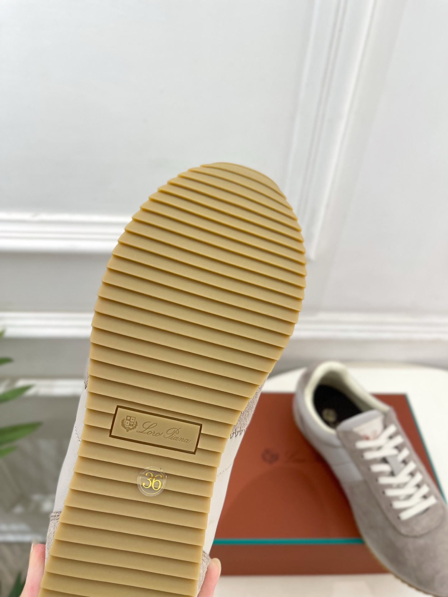 Loro Piana 乐悠翩雅 代购级别⚠️2026春夏新品 经典复古休闲运动鞋 ————————— LP是意大利顶级奢 Loro Piana 乐悠翩雅 代购级别⚠️2026春夏新品 经典复古休闲运动鞋 ————————— LP是意大利顶级奢