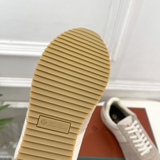 Loro Piana 乐悠翩雅 代购级别⚠️2026春夏新品 经典复古休闲运动鞋 ————————— LP是意大利顶级奢 Loro Piana 乐悠翩雅 代购级别⚠️2026春夏新品 经典复古休闲运动鞋 ————————— LP是意大利顶级奢