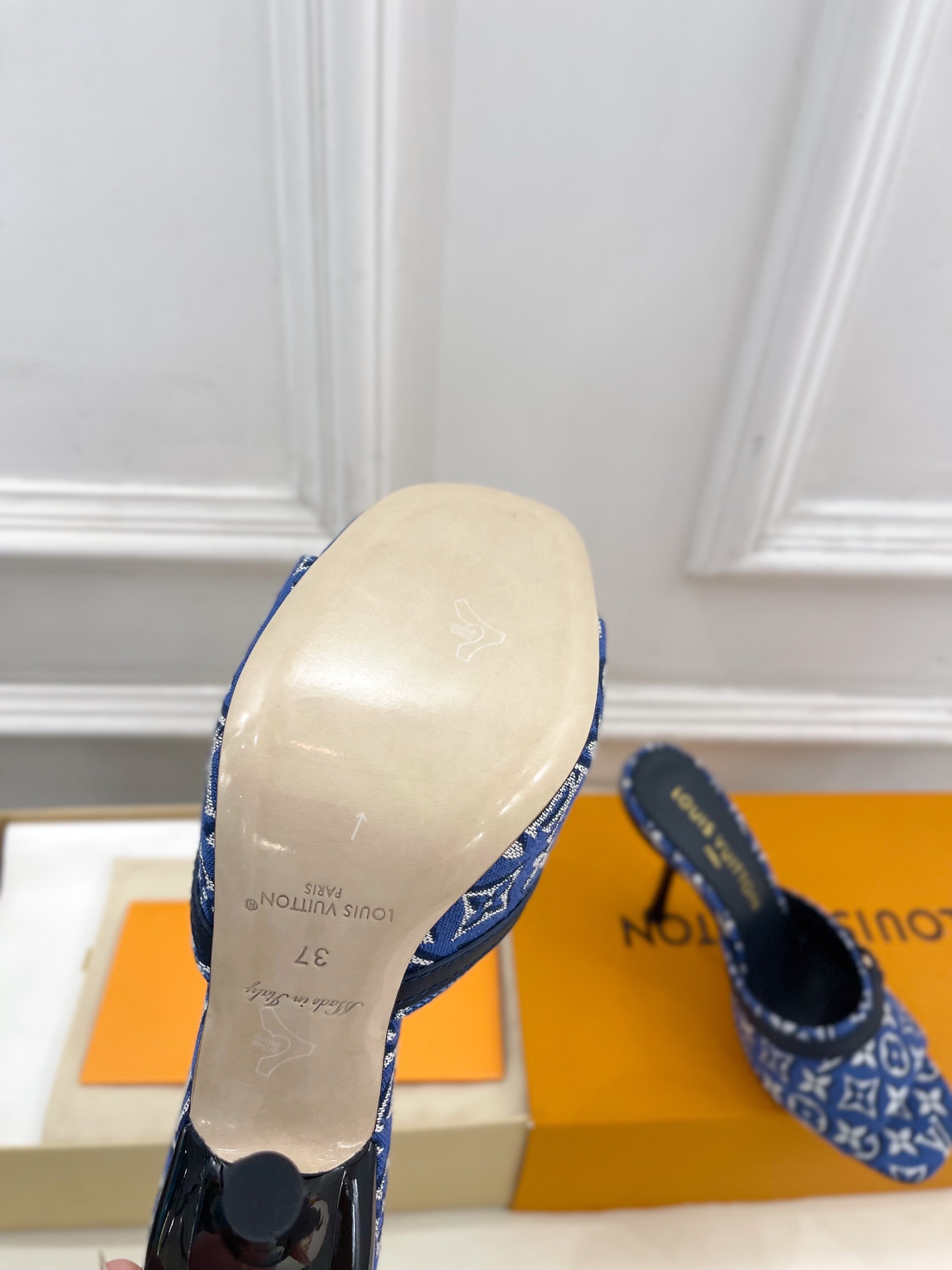 Louis Vuitton Slides