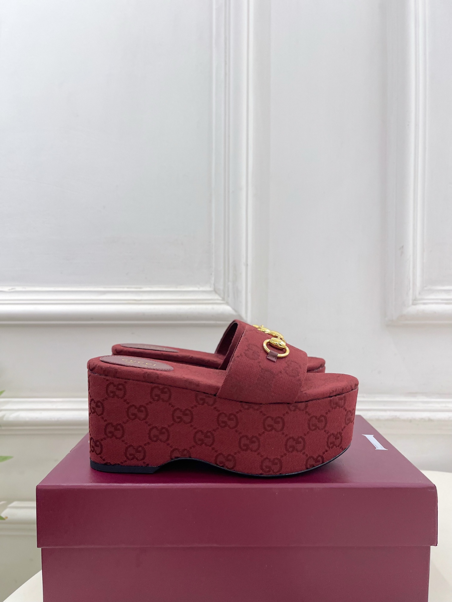 Gucci Slides