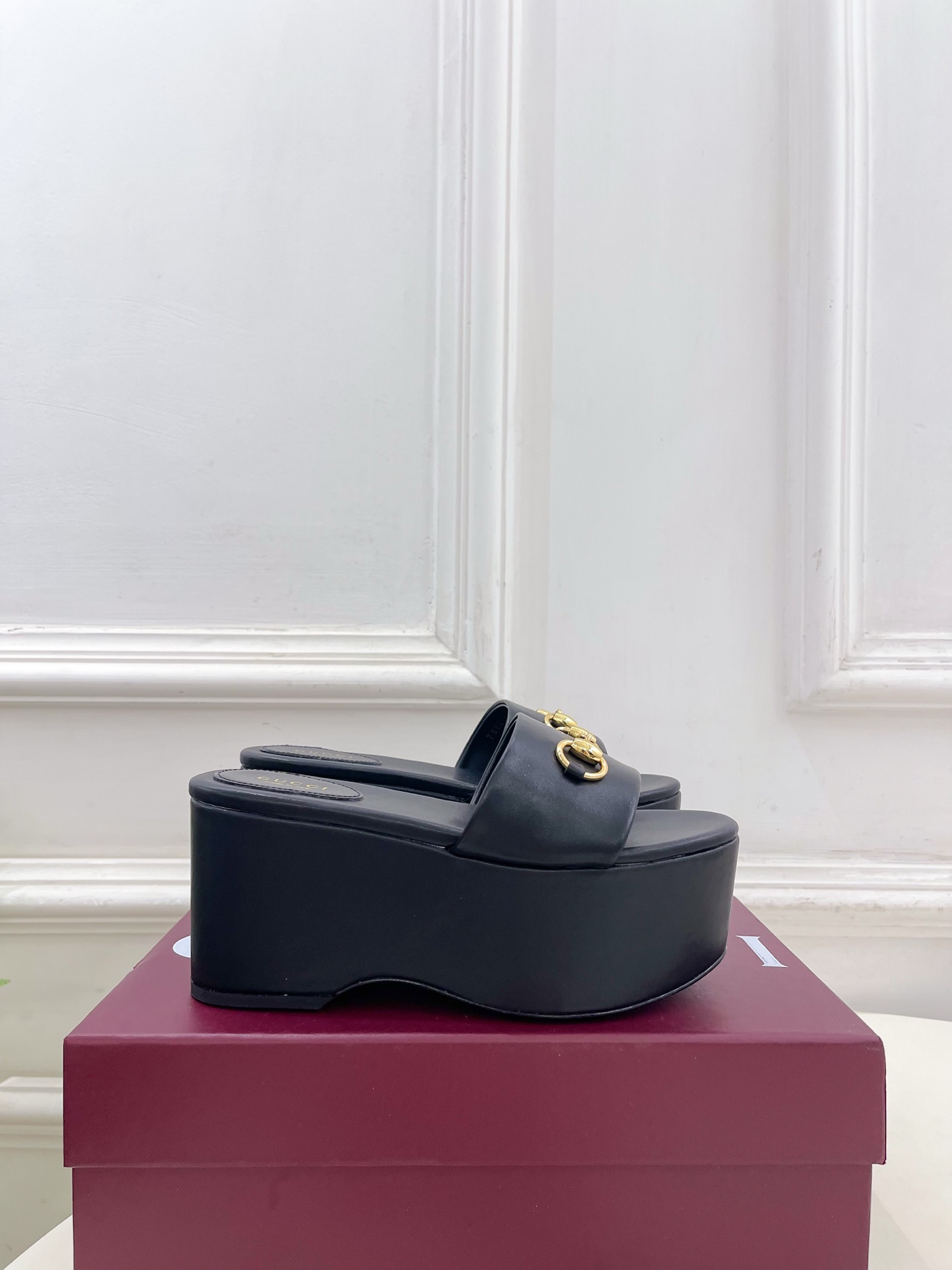Gucci Slides