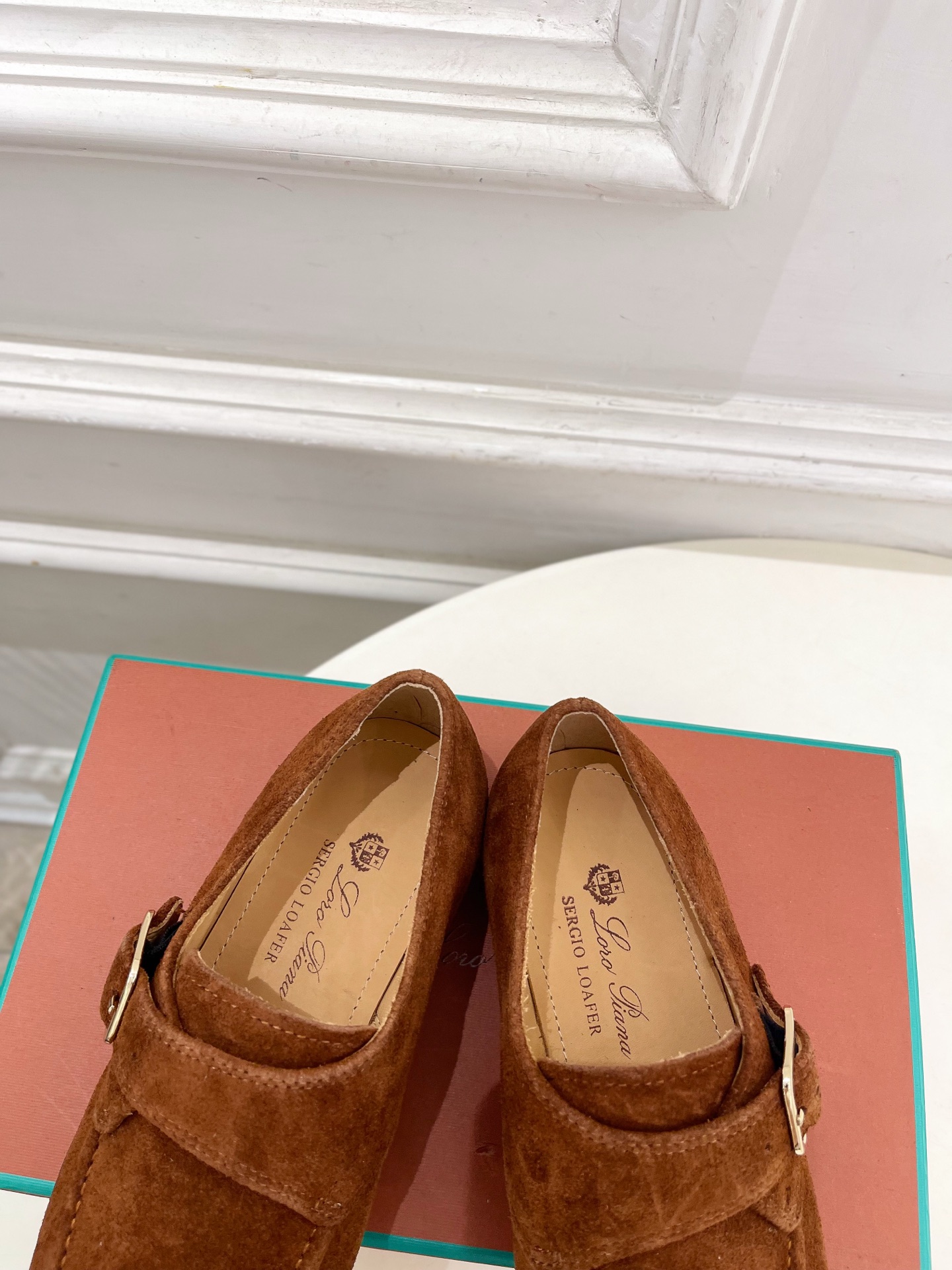 Loro Piana 乐悠翩雅 代购级别⚠️2026新品复古英伦风皮带扣情侣款皮鞋 ————————— LP是意大利顶级 Loro Piana 乐悠翩雅 代购级别⚠️2026新品复古英伦风皮带扣情侣款皮鞋 ————————— LP是意大利顶级