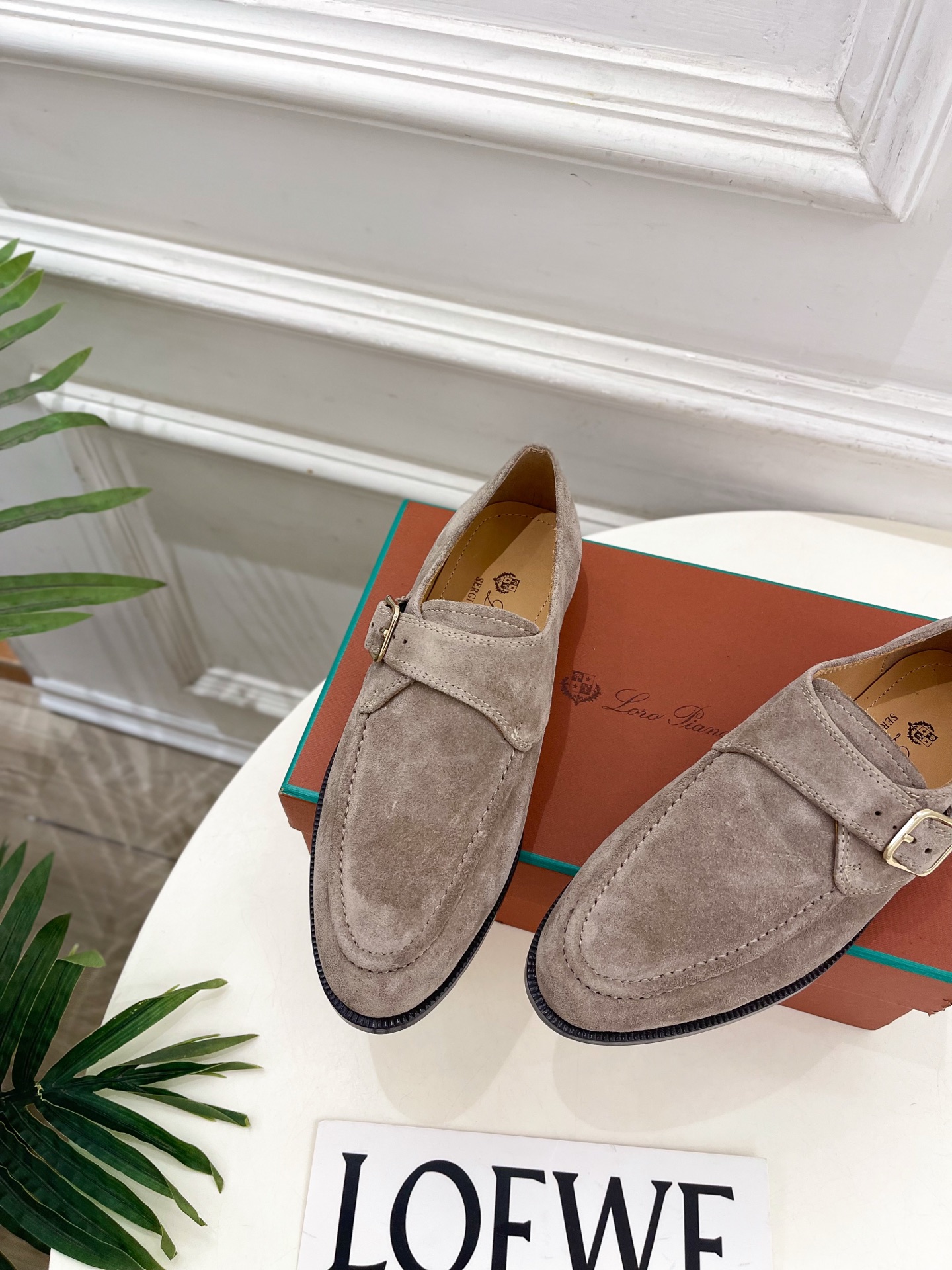 Loro Piana 乐悠翩雅 代购级别⚠️2026新品复古英伦风皮带扣情侣款皮鞋 ————————— LP是意大利顶级 Loro Piana 乐悠翩雅 代购级别⚠️2026新品复古英伦风皮带扣情侣款皮鞋 ————————— LP是意大利顶级