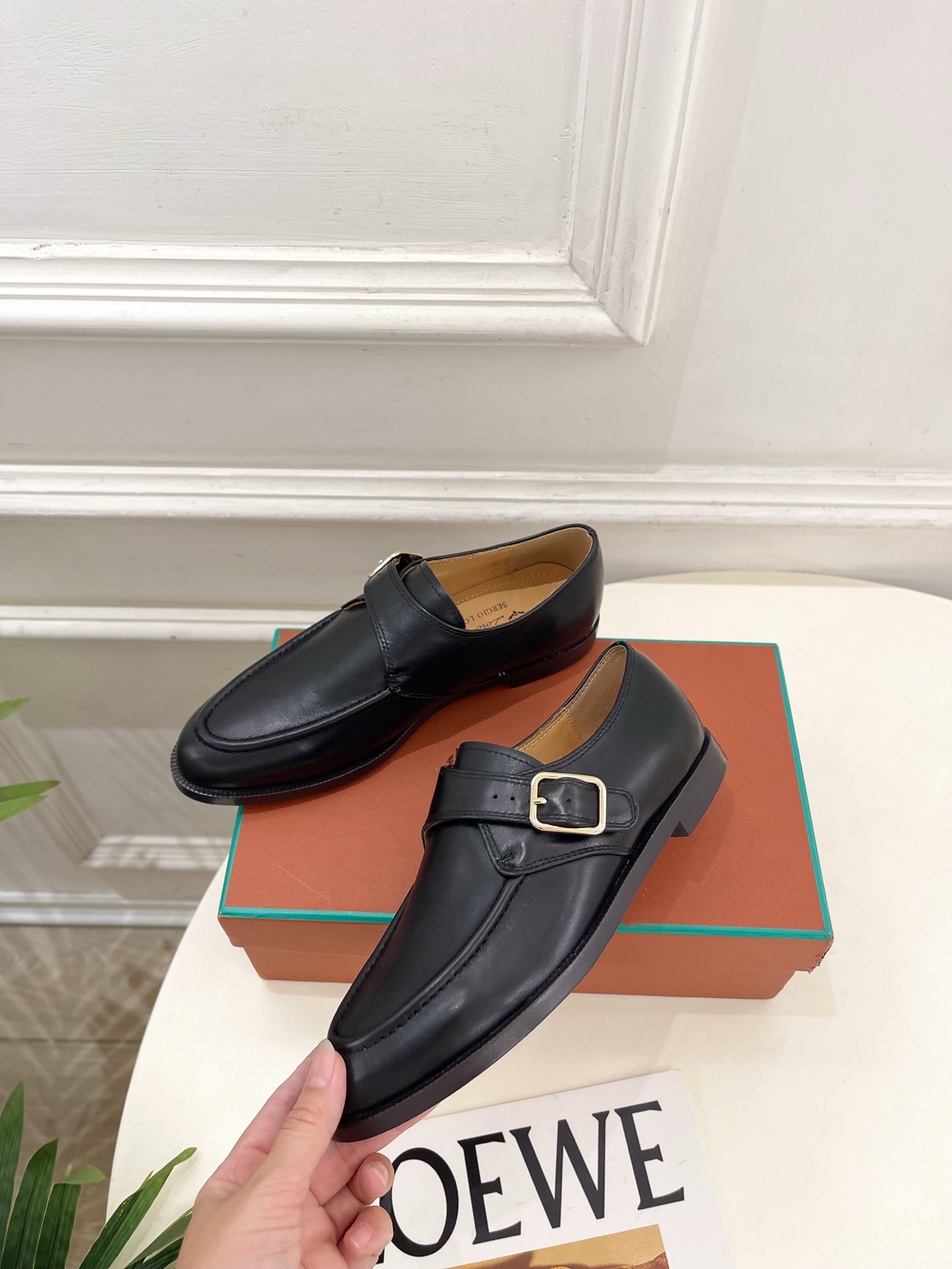 Loro Piana 乐悠翩雅 代购级别⚠️2026新品复古英伦风皮带扣情侣款皮鞋 ————————— LP是意大利顶级