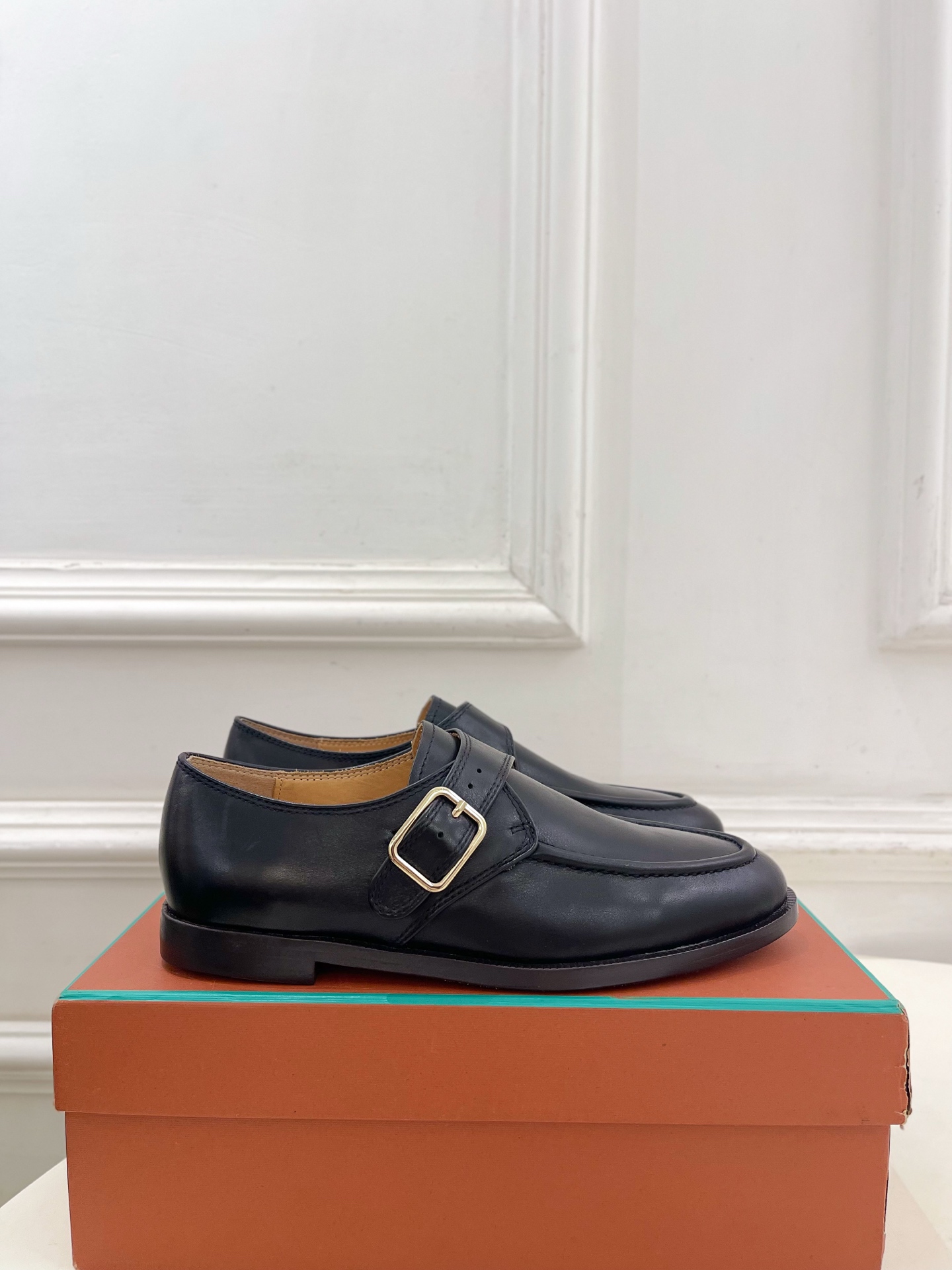 Loro Piana 乐悠翩雅 代购级别⚠️2026新品复古英伦风皮带扣情侣款皮鞋 ————————— LP是意大利顶级