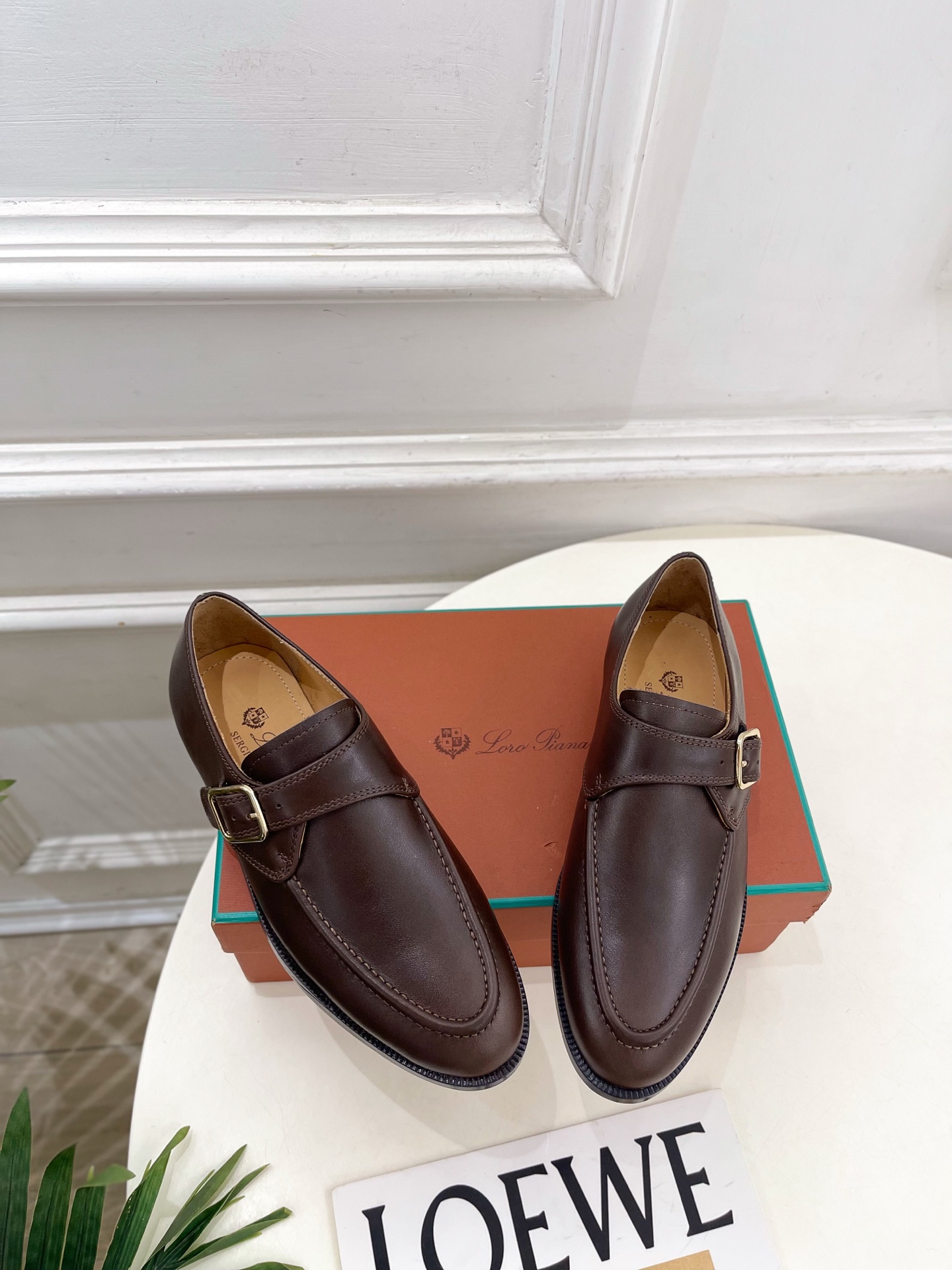 Loro Piana 乐悠翩雅 代购级别⚠️2026新品复古英伦风皮带扣情侣款皮鞋 ————————— LP是意大利顶级 Loro Piana 乐悠翩雅 代购级别⚠️2026新品复古英伦风皮带扣情侣款皮鞋 ————————— LP是意大利顶级