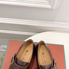 Loro Piana 乐悠翩雅 代购级别⚠️2026新品复古英伦风皮带扣情侣款皮鞋 ————————— LP是意大利顶级 Loro Piana 乐悠翩雅 代购级别⚠️2026新品复古英伦风皮带扣情侣款皮鞋 ————————— LP是意大利顶级