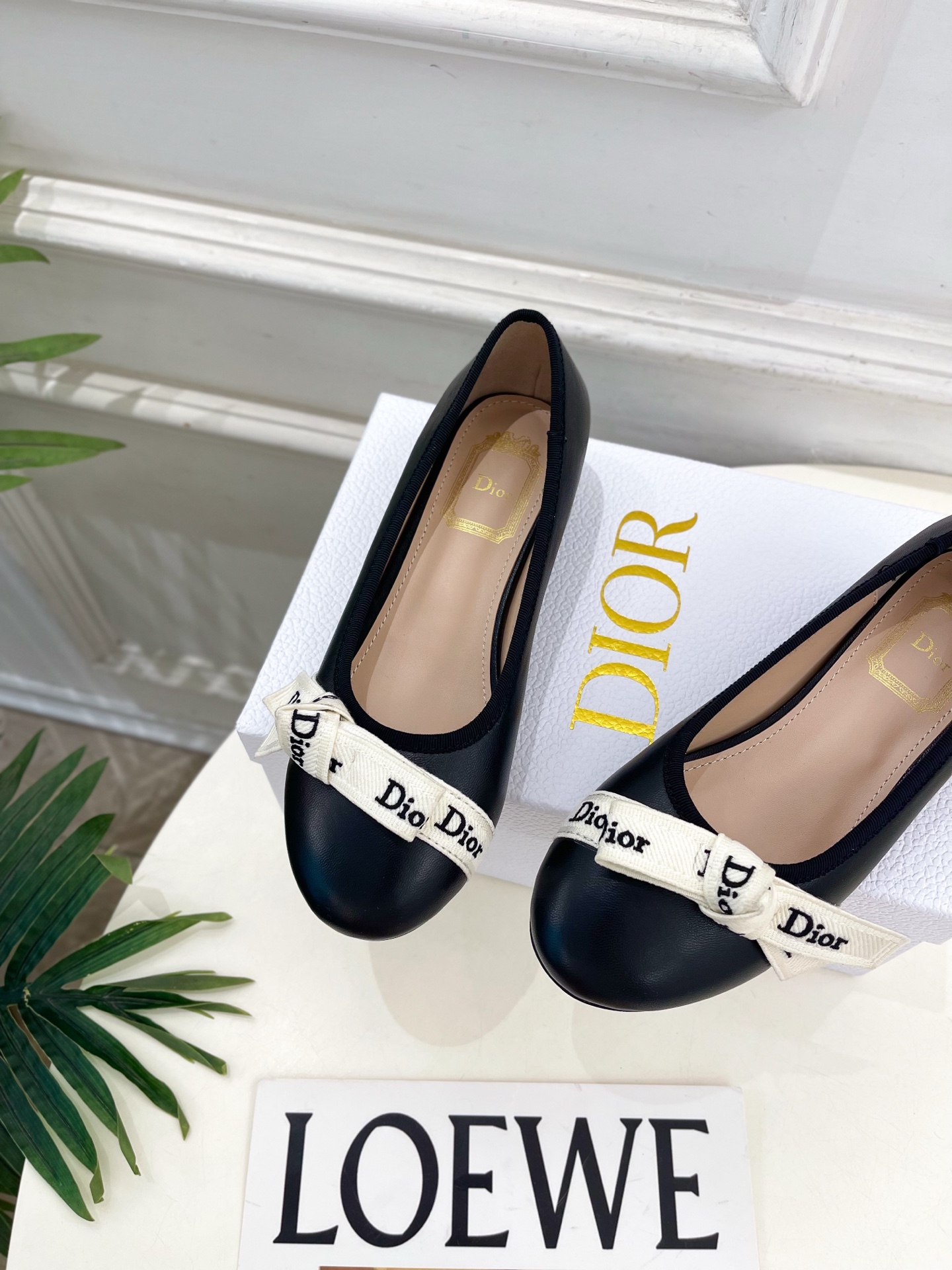 Dior | 迪奥 26𝐬𝐬 🧡💚2026春夏新品 顶级版本⚠️ 专柜主打新款 J'Adior 字母饰带蝴蝶结粗跟 Dior | 迪奥 26𝐬𝐬 🧡💚2026春夏新品 顶级版本⚠️ 专柜主打新款 J'Adior 字母饰带蝴蝶结粗跟