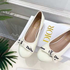 Dior | 迪奥 26𝐬𝐬 🧡💚2026春夏新品 顶级版本⚠️ 专柜主打新款 J'Adior 字母饰带蝴蝶结粗跟 Dior | 迪奥 26𝐬𝐬 🧡💚2026春夏新品 顶级版本⚠️ 专柜主打新款 J'Adior 字母饰带蝴蝶结粗跟