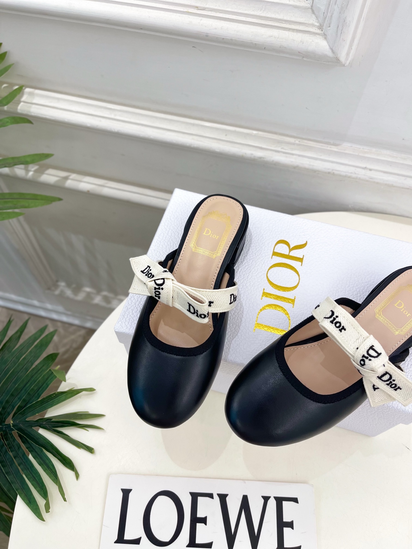 Dior | 迪奥 26𝐬𝐬 🧡💚2026春夏新品 顶级版本⚠️ 专柜主打新款 J'Adior 字母饰带蝴蝶结粗跟 Dior | 迪奥 26𝐬𝐬 🧡💚2026春夏新品 顶级版本⚠️ 专柜主打新款 J'Adior 字母饰带蝴蝶结粗跟