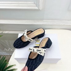 Dior | 迪奥 26𝐬𝐬 🧡💚2026春夏新品 顶级版本⚠️ 专柜主打新款 J'Adior 字母饰带蝴蝶结粗跟 Dior | 迪奥 26𝐬𝐬 🧡💚2026春夏新品 顶级版本⚠️ 专柜主打新款 J'Adior 字母饰带蝴蝶结粗跟