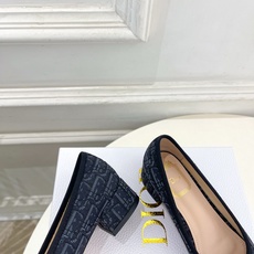 Dior | 迪奥 26𝐬𝐬 🧡💚2026春夏新品 顶级版本⚠️ 专柜主打新款 CD珍珠蝴蝶结圆头粗跟芭蕾舞鞋 硬 Dior | 迪奥 26𝐬𝐬 🧡💚2026春夏新品 顶级版本⚠️ 专柜主打新款 CD珍珠蝴蝶结圆头粗跟芭蕾舞鞋 硬