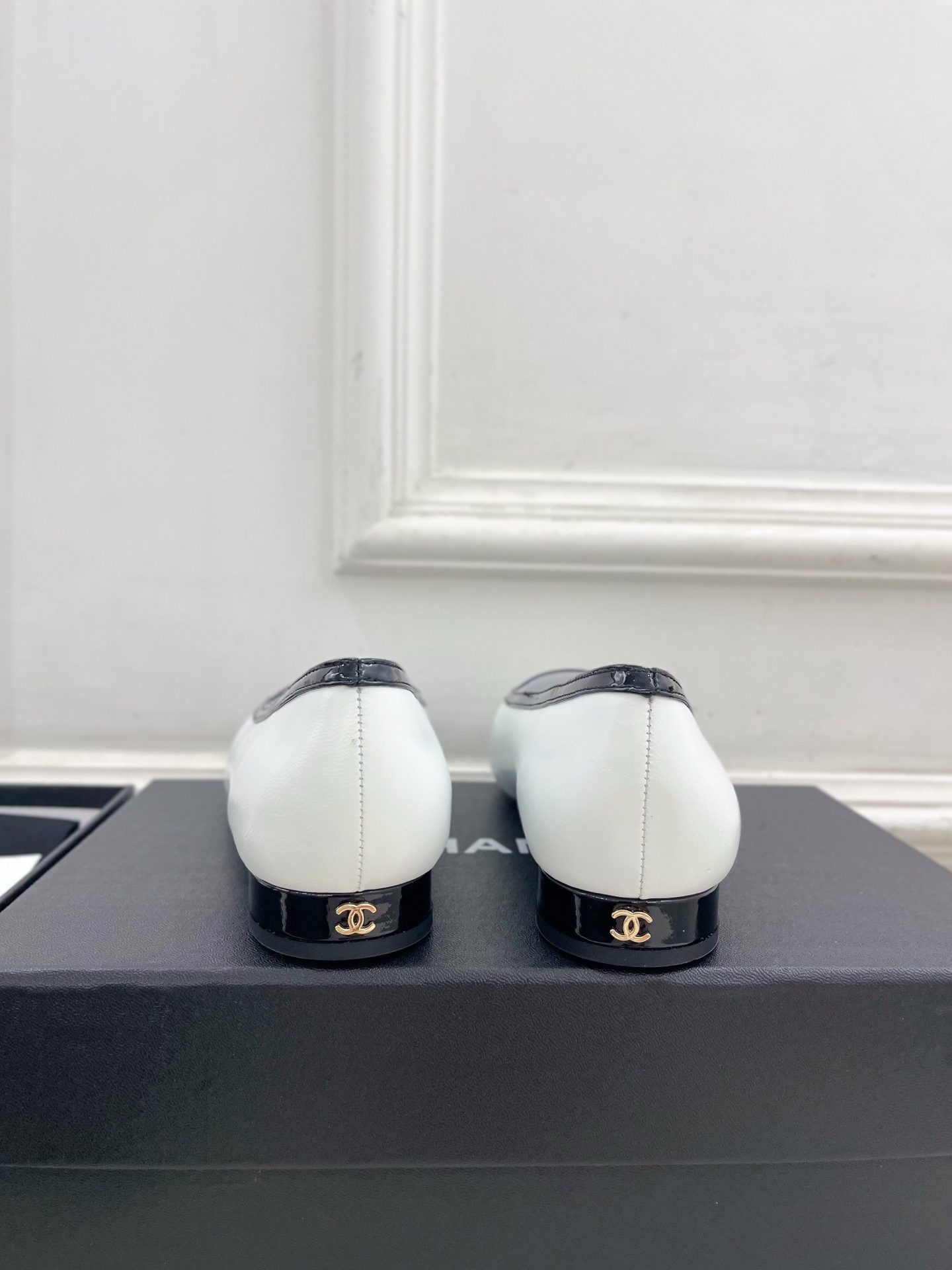 𝐂𝐇𝐀𝐍𝐄𝐋 | 小香 26𝐬𝐬 🦋2026 春夏新品 专柜经典走秀款 小香双C拼色方头平底单鞋 系列上新〰 🍬 𝐂𝐇𝐀𝐍𝐄𝐋 | 小香 26𝐬𝐬 🦋2026 春夏新品 专柜经典走秀款 小香双C拼色方头平底单鞋 系列上新〰 🍬