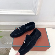 Loro Piana 乐悠翩雅 代购级别⚠️2026春夏新品 经典锁扣复古老钱风乐福鞋 ————————— LP是意大利 Loro Piana 乐悠翩雅 代购级别⚠️2026春夏新品 经典锁扣复古老钱风乐福鞋 ————————— LP是意大利