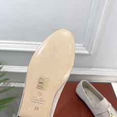 Loro Piana 乐悠翩雅 代购级别⚠️2026春夏新品 经典锁扣复古老钱风乐福鞋 ————————— LP是意大利 Loro Piana 乐悠翩雅 代购级别⚠️2026春夏新品 经典锁扣复古老钱风乐福鞋 ————————— LP是意大利