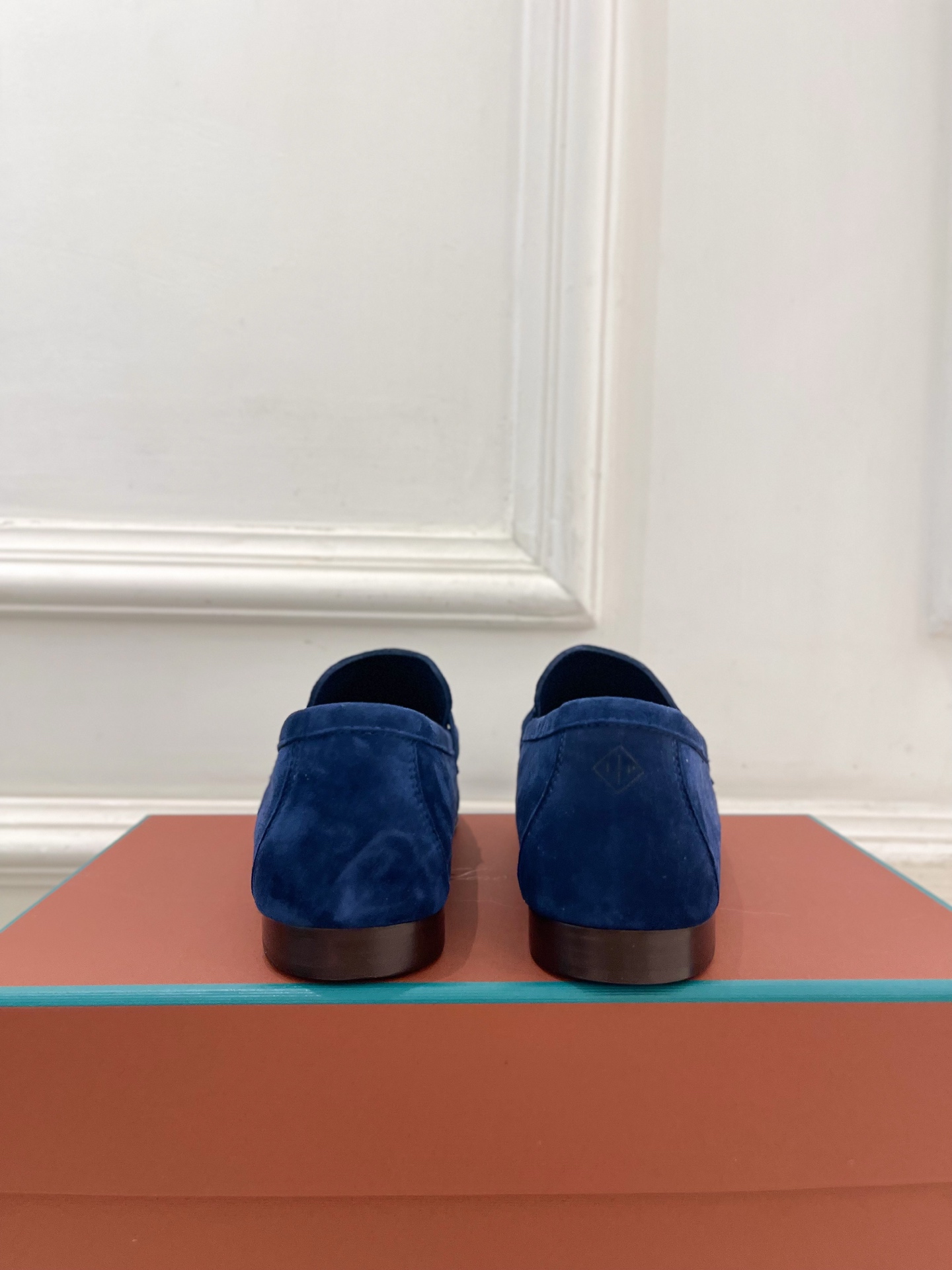 Loro Piana 乐悠翩雅 代购级别⚠️2026春夏新品 经典锁扣复古老钱风乐福鞋 ————————— LP是意大利 Loro Piana 乐悠翩雅 代购级别⚠️2026春夏新品 经典锁扣复古老钱风乐福鞋 ————————— LP是意大利