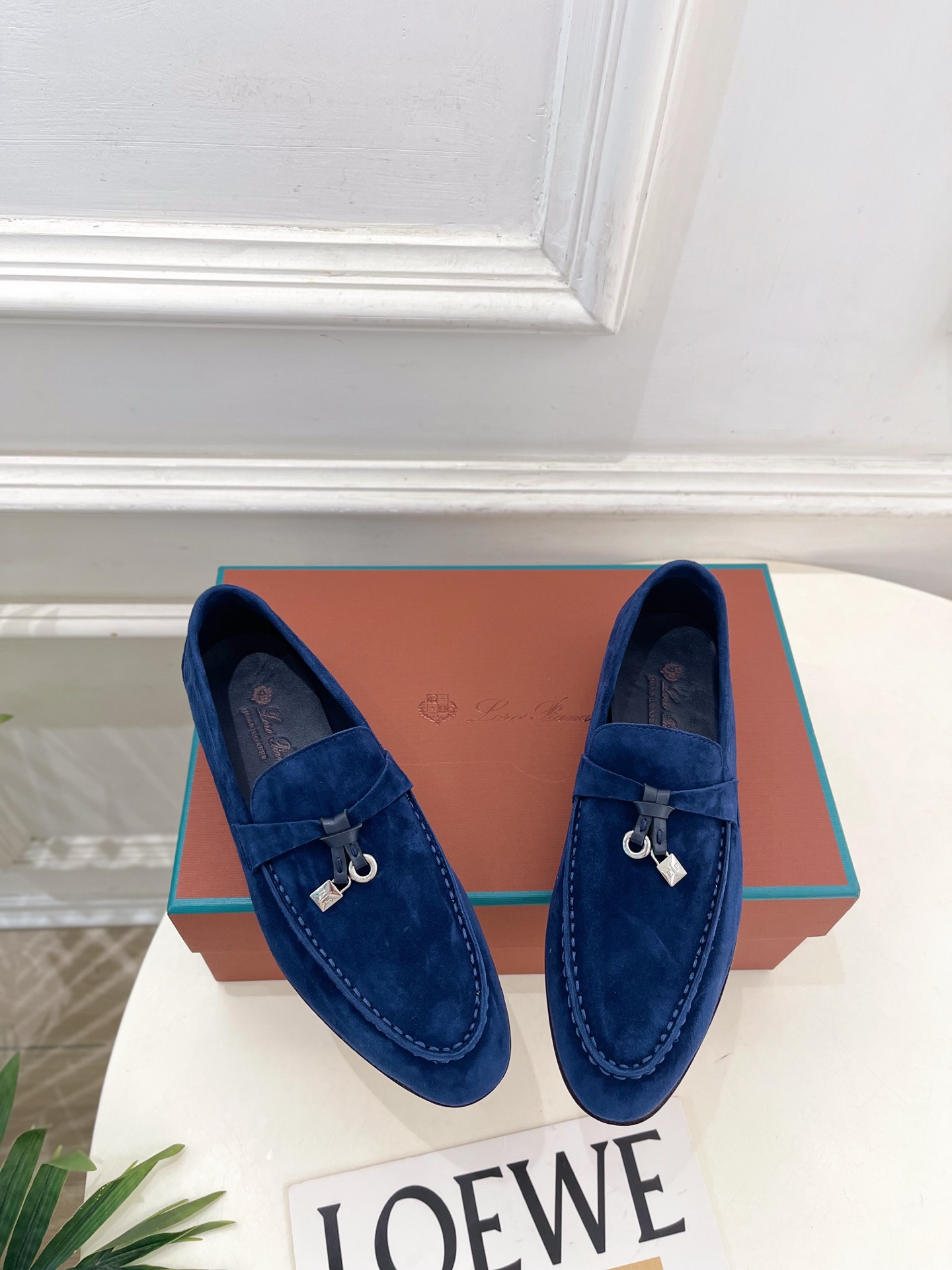 Loro Piana 乐悠翩雅 代购级别⚠️2026春夏新品 经典锁扣复古老钱风乐福鞋 ————————— LP是意大利 Loro Piana 乐悠翩雅 代购级别⚠️2026春夏新品 经典锁扣复古老钱风乐福鞋 ————————— LP是意大利