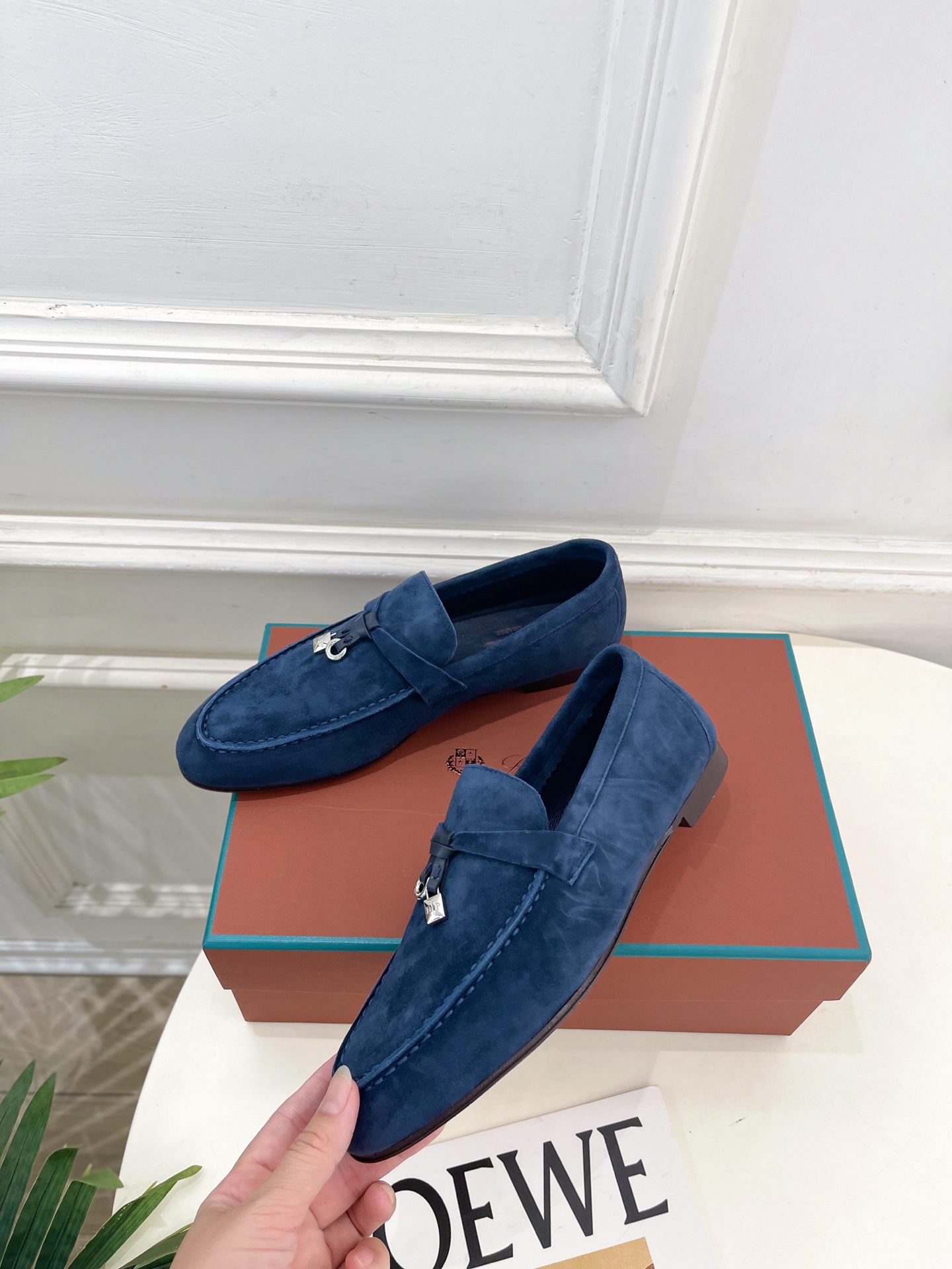 Loro Piana 乐悠翩雅 代购级别⚠️2026春夏新品 经典锁扣复古老钱风乐福鞋 ————————— LP是意大利 Loro Piana 乐悠翩雅 代购级别⚠️2026春夏新品 经典锁扣复古老钱风乐福鞋 ————————— LP是意大利