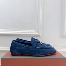 Loro Piana 乐悠翩雅 代购级别⚠️2026春夏新品 经典锁扣复古老钱风乐福鞋 ————————— LP是意大利 Loro Piana 乐悠翩雅 代购级别⚠️2026春夏新品 经典锁扣复古老钱风乐福鞋 ————————— LP是意大利