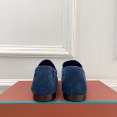 Loro Piana 乐悠翩雅 代购级别⚠️2026春夏新品 经典锁扣复古老钱风乐福鞋 ————————— LP是意大利 Loro Piana 乐悠翩雅 代购级别⚠️2026春夏新品 经典锁扣复古老钱风乐福鞋 ————————— LP是意大利