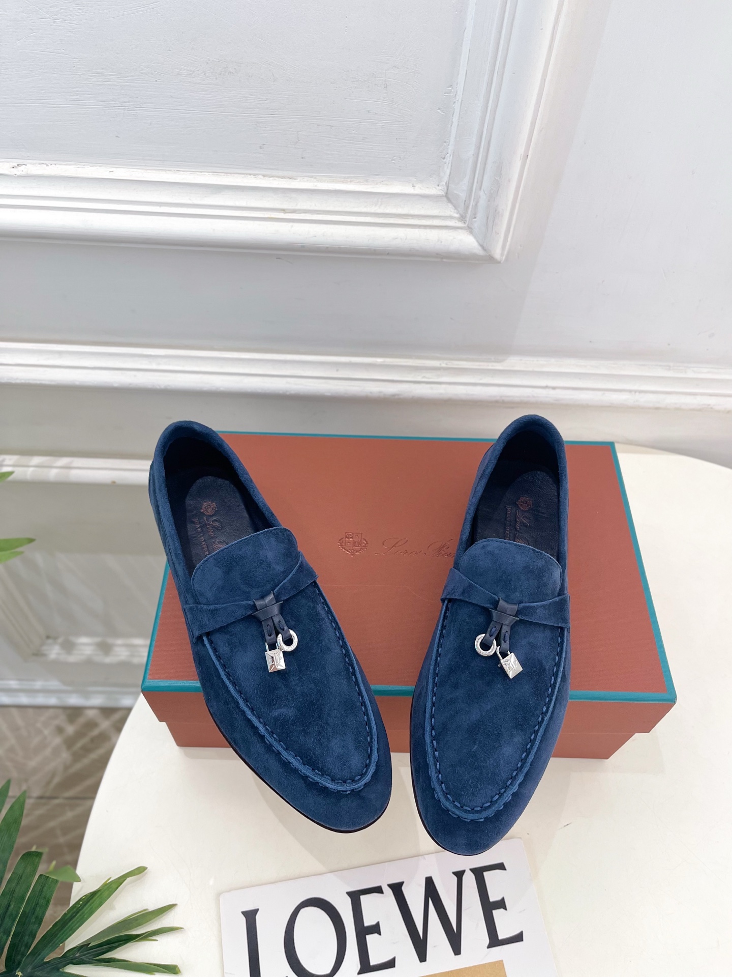 Loro Piana 乐悠翩雅 代购级别⚠️2026春夏新品 经典锁扣复古老钱风乐福鞋 ————————— LP是意大利 Loro Piana 乐悠翩雅 代购级别⚠️2026春夏新品 经典锁扣复古老钱风乐福鞋 ————————— LP是意大利