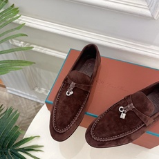 Loro Piana 乐悠翩雅 代购级别⚠️2026春夏新品 经典锁扣复古老钱风乐福鞋 ————————— LP是意大利 Loro Piana 乐悠翩雅 代购级别⚠️2026春夏新品 经典锁扣复古老钱风乐福鞋 ————————— LP是意大利