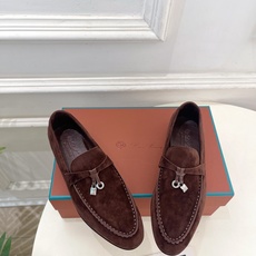 Loro Piana 乐悠翩雅 代购级别⚠️2026春夏新品 经典锁扣复古老钱风乐福鞋 ————————— LP是意大利 Loro Piana 乐悠翩雅 代购级别⚠️2026春夏新品 经典锁扣复古老钱风乐福鞋 ————————— LP是意大利