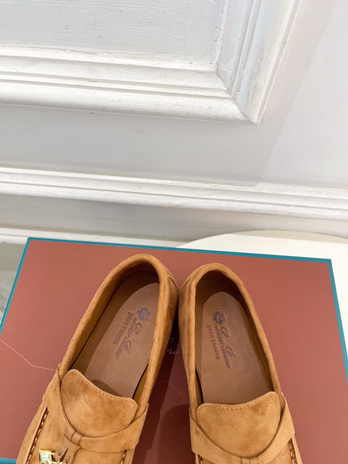 Loro Piana 乐悠翩雅 代购级别⚠️2026春夏新品 经典锁扣复古老钱风乐福鞋 ————————— LP是意大利 Loro Piana 乐悠翩雅 代购级别⚠️2026春夏新品 经典锁扣复古老钱风乐福鞋 ————————— LP是意大利