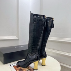 𝐂𝐇𝐀𝐍𝐄𝐋 | 小香 26𝐬𝐬 🦋2026 秋冬新品 专柜经典走秀款 小香双C拼色方头金属高跟长靴 系列上新〰 𝐂𝐇𝐀𝐍𝐄𝐋 | 小香 26𝐬𝐬 🦋2026 秋冬新品 专柜经典走秀款 小香双C拼色方头金属高跟长靴 系列上新〰