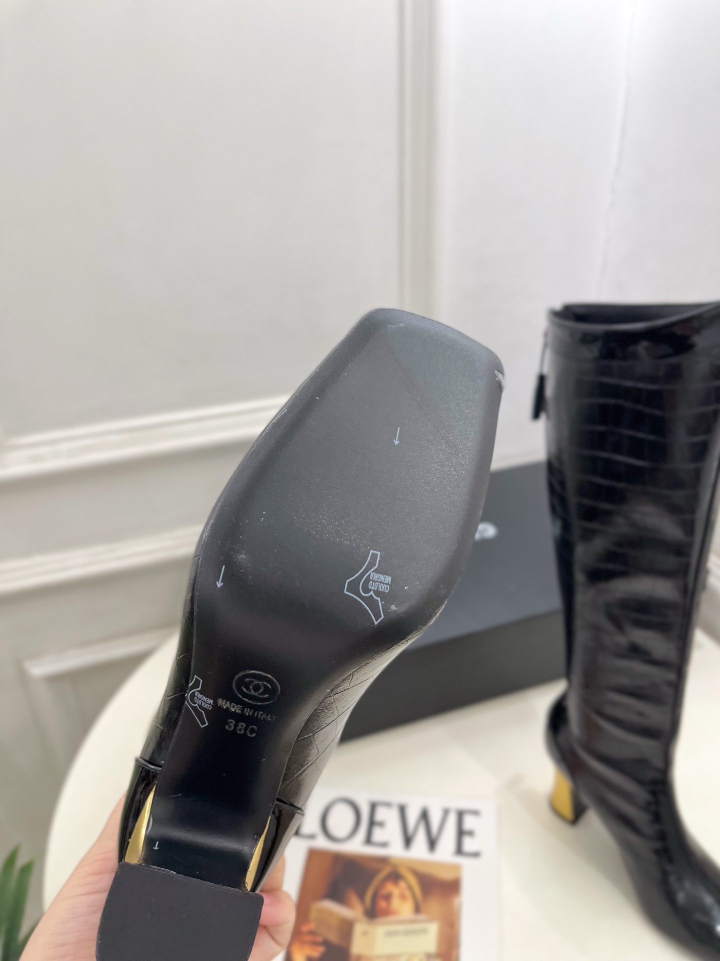 𝐂𝐇𝐀𝐍𝐄𝐋 | 小香 26𝐬𝐬 🦋2026 秋冬新品 专柜经典走秀款 小香双C拼色方头金属高跟长靴 系列上新〰 𝐂𝐇𝐀𝐍𝐄𝐋 | 小香 26𝐬𝐬 🦋2026 秋冬新品 专柜经典走秀款 小香双C拼色方头金属高跟长靴 系列上新〰