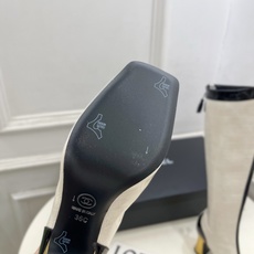 𝐂𝐇𝐀𝐍𝐄𝐋 | 小香 26𝐬𝐬 🦋2026 秋冬新品 专柜经典走秀款 小香双C拼色方头金属高跟长靴 系列上新〰 𝐂𝐇𝐀𝐍𝐄𝐋 | 小香 26𝐬𝐬 🦋2026 秋冬新品 专柜经典走秀款 小香双C拼色方头金属高跟长靴 系列上新〰