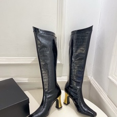𝐂𝐇𝐀𝐍𝐄𝐋 | 小香 26𝐬𝐬 🦋2026 秋冬新品 专柜经典走秀款 小香双C拼色方头金属高跟长靴 系列上新〰 𝐂𝐇𝐀𝐍𝐄𝐋 | 小香 26𝐬𝐬 🦋2026 秋冬新品 专柜经典走秀款 小香双C拼色方头金属高跟长靴 系列上新〰