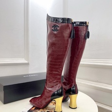 𝐂𝐇𝐀𝐍𝐄𝐋 | 小香 26𝐬𝐬 🦋2026 秋冬新品 专柜经典走秀款 小香双C拼色方头金属高跟长靴 系列上新〰 𝐂𝐇𝐀𝐍𝐄𝐋 | 小香 26𝐬𝐬 🦋2026 秋冬新品 专柜经典走秀款 小香双C拼色方头金属高跟长靴 系列上新〰