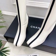 𝐂𝐇𝐀𝐍𝐄𝐋 | 小香 26𝐬𝐬 🦋2026 秋冬新品 专柜经典走秀款 小香双C拼色方头金属高跟长靴 系列上新〰 𝐂𝐇𝐀𝐍𝐄𝐋 | 小香 26𝐬𝐬 🦋2026 秋冬新品 专柜经典走秀款 小香双C拼色方头金属高跟长靴 系列上新〰