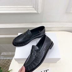SAIN*LAURENT 圣罗兰 26𝐬𝐬 ☘️2026春夏新品YSL褶皱情侣款乐福鞋 上新☑️ ———————— SAIN*LAURENT 圣罗兰 26𝐬𝐬 ☘️2026春夏新品YSL褶皱情侣款乐福鞋 上新☑️ ————————