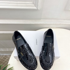SAIN*LAURENT 圣罗兰 26𝐬𝐬 ☘️2026春夏新品YSL褶皱情侣款乐福鞋 上新☑️ ———————— SAIN*LAURENT 圣罗兰 26𝐬𝐬 ☘️2026春夏新品YSL褶皱情侣款乐福鞋 上新☑️ ————————