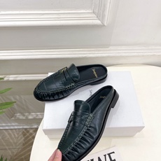 SAIN*LAURENT 圣罗兰 26𝐬𝐬 ☘️2026春夏新品YSL褶皱情侣款乐福半拖鞋 上新☑️ —————— SAIN*LAURENT 圣罗兰 26𝐬𝐬 ☘️2026春夏新品YSL褶皱情侣款乐福半拖鞋 上新☑️ ——————
