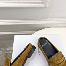 SAIN*LAURENT 圣罗兰 26𝐬𝐬 ☘️2026春夏新品YSL褶皱情侣款乐福半拖鞋 上新☑️ —————— SAIN*LAURENT 圣罗兰 26𝐬𝐬 ☘️2026春夏新品YSL褶皱情侣款乐福半拖鞋 上新☑️ ——————